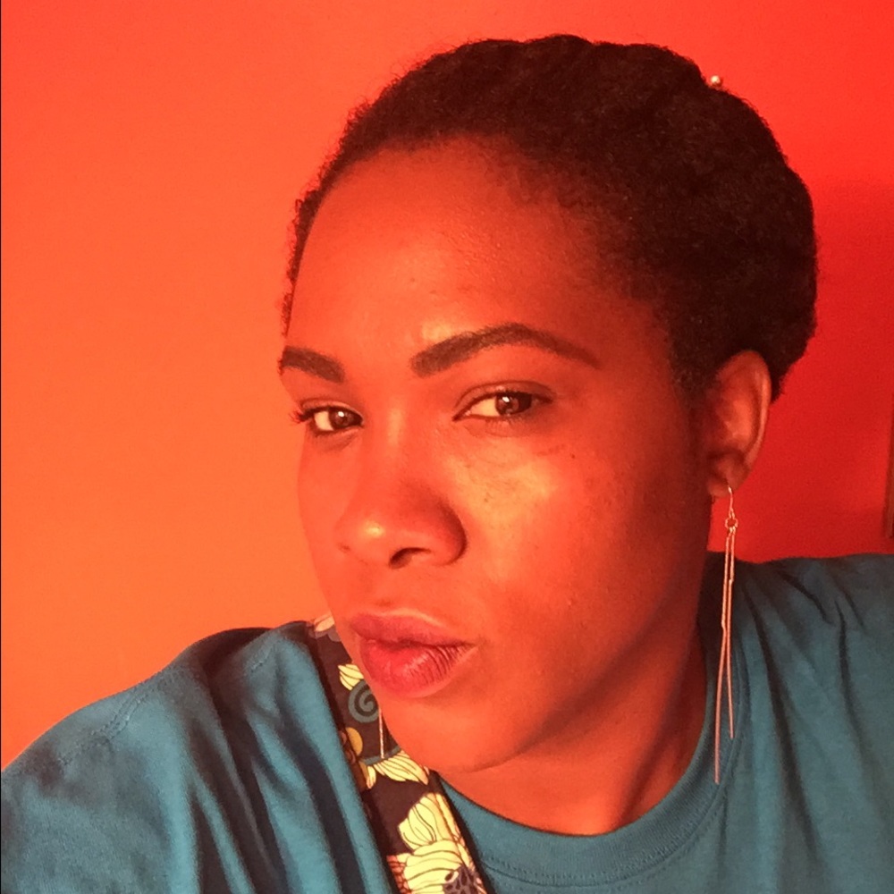 Meet your Posher, Joy
