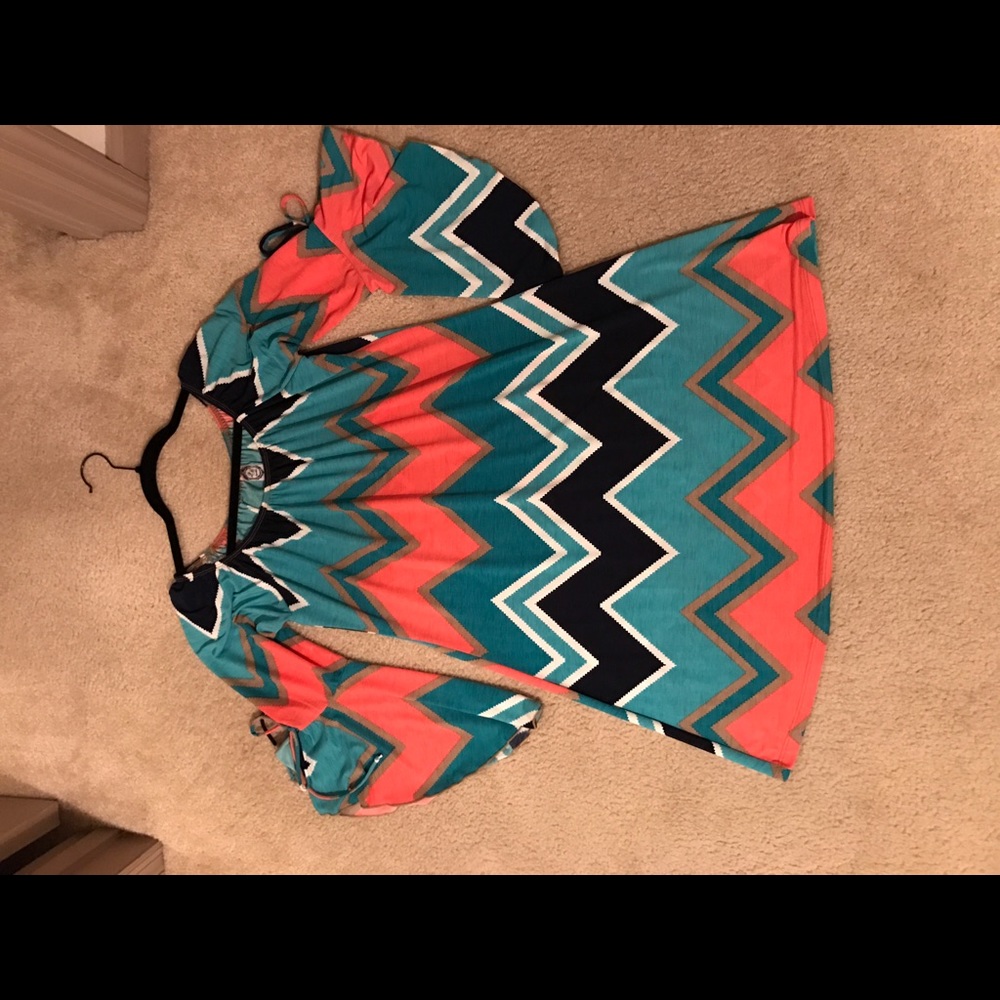 Dress wit bell sleeves