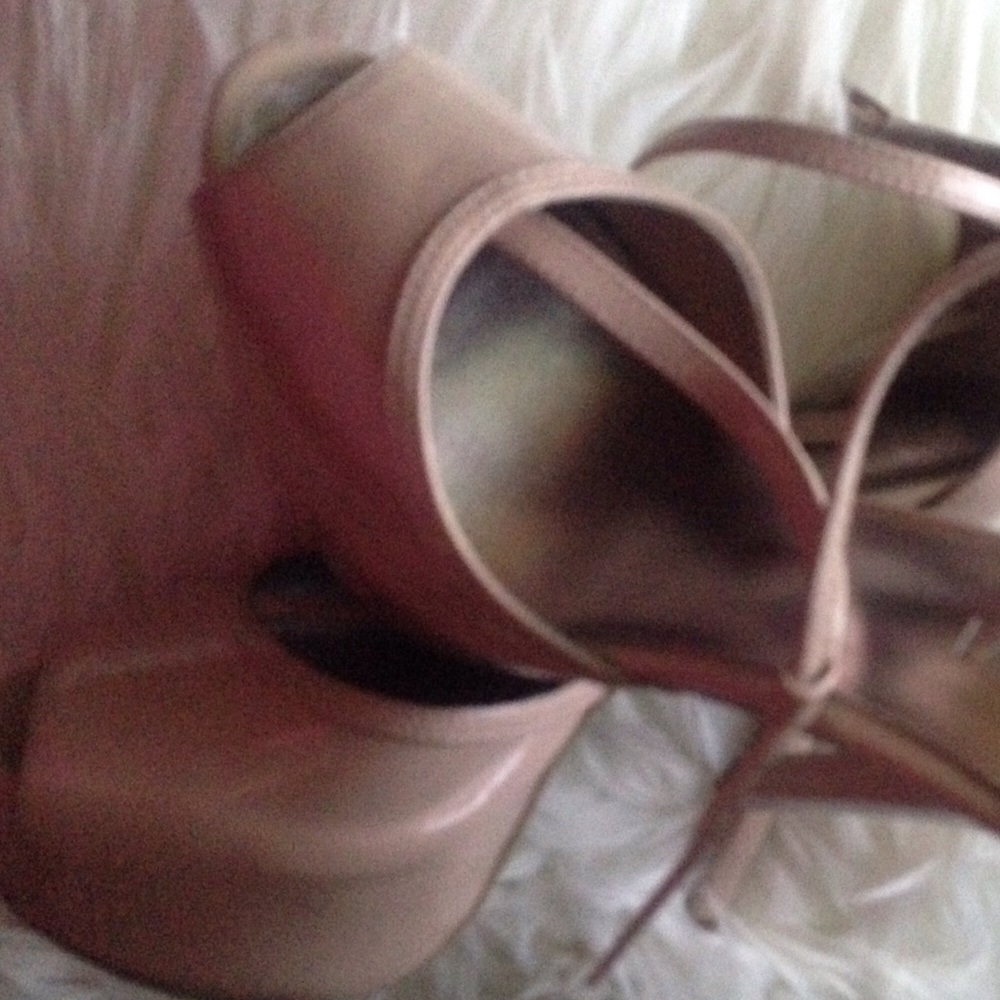T-Strap Forever 21 Peep Toe Nude Heels - Picture 2 of 7