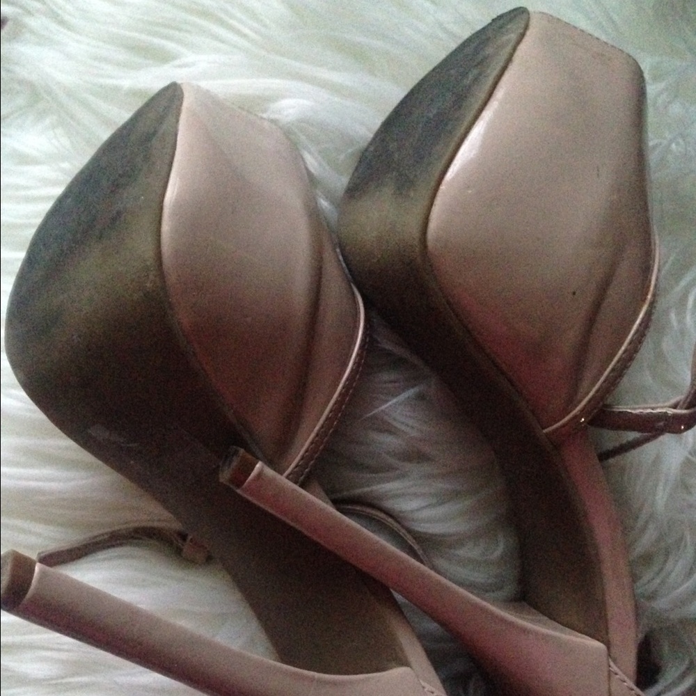 T-Strap Forever 21 Peep Toe Nude Heels - Picture 6 of 7