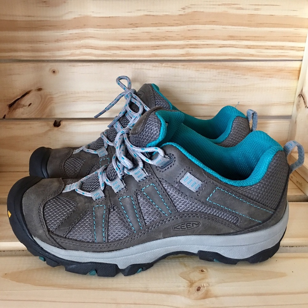 Keen Palisades Hiking Shoes