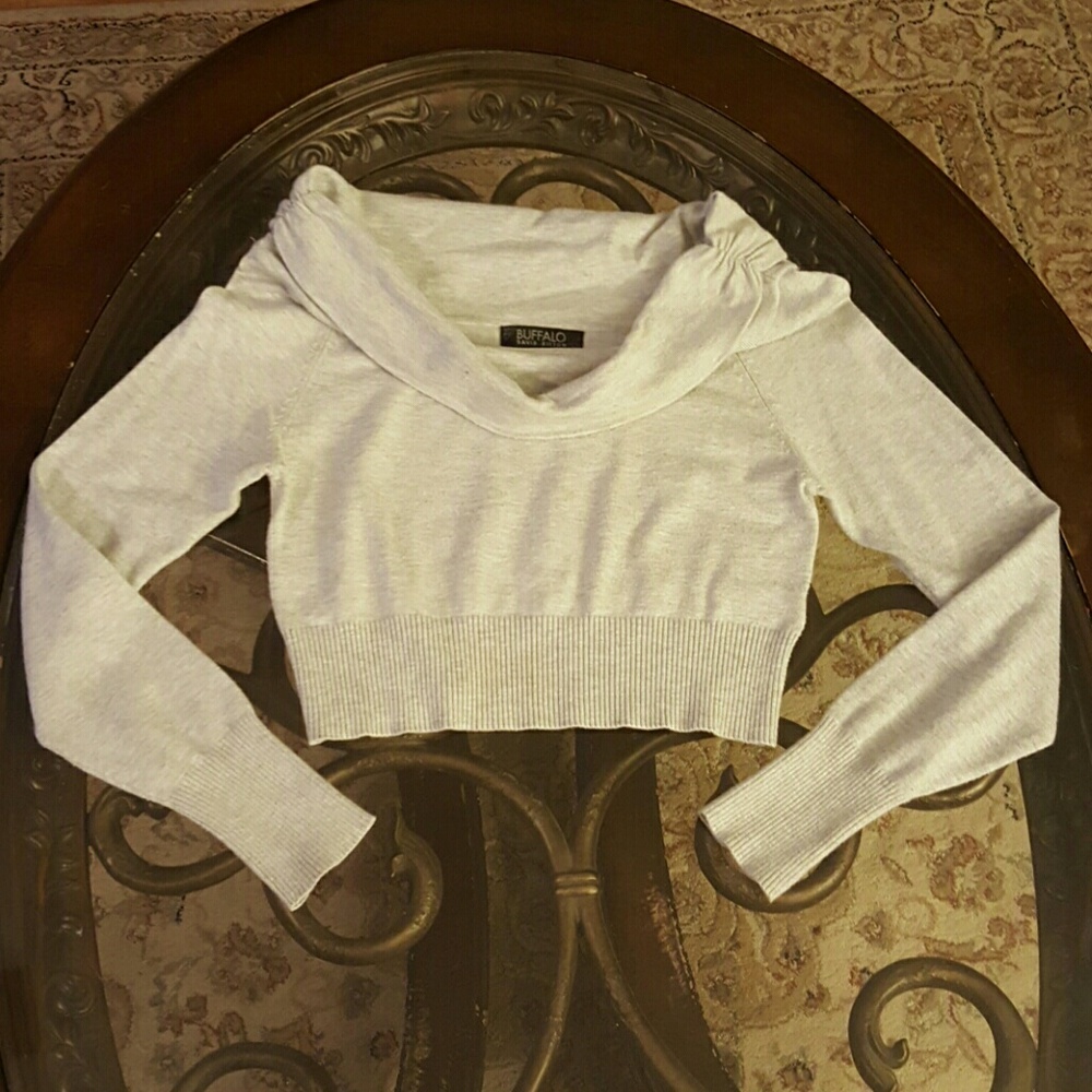 Crop sweater