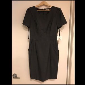 Calvin Klein - Knee length pocket dress NWT