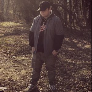 Meet your Posher, Bailey