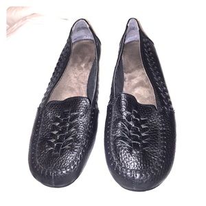 Aerosols Leather Flats