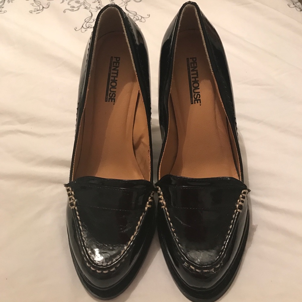 Platform loafer pumps
