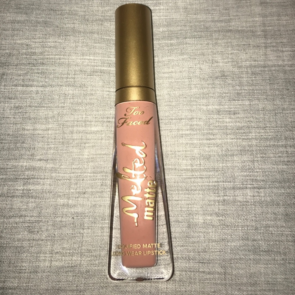 Too Faced Melted Liquified Matte LS  in Child Star
