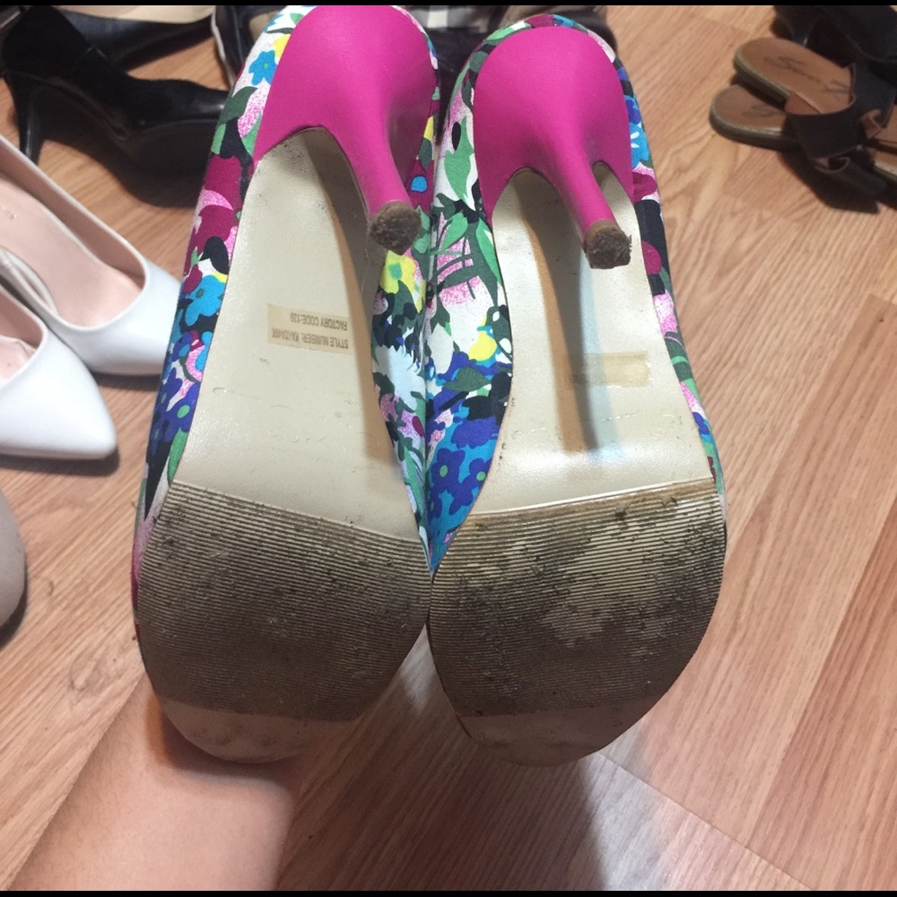 Colorful heels - Picture 3 of 3