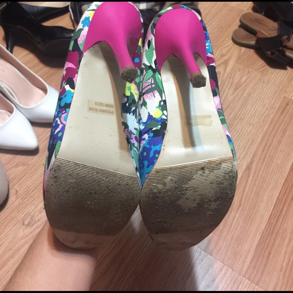 Colorful heels - Picture 3 of 3