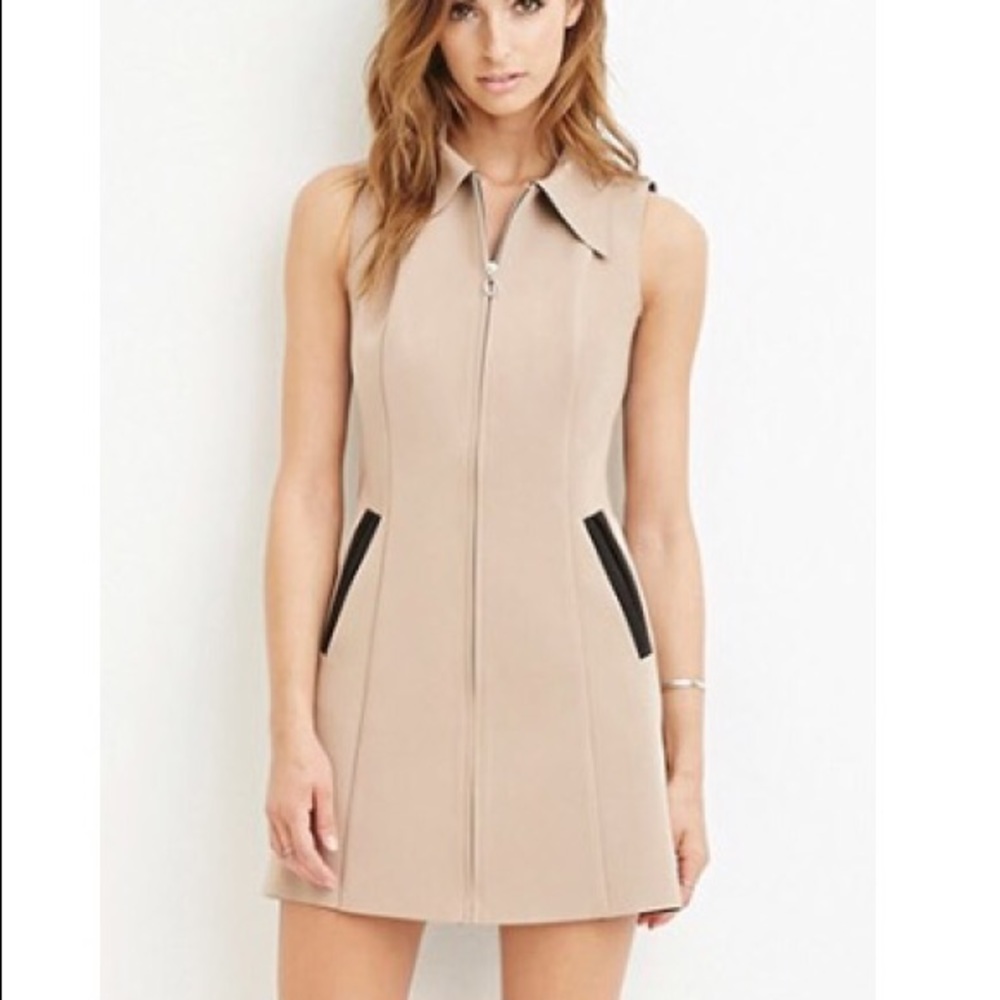 Sleeve less zipper dress