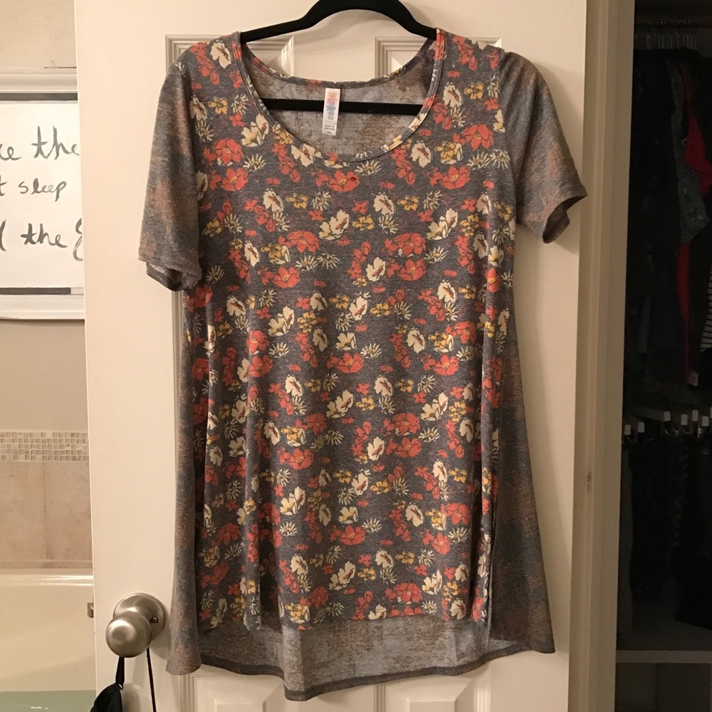 Amazing print perfect tee