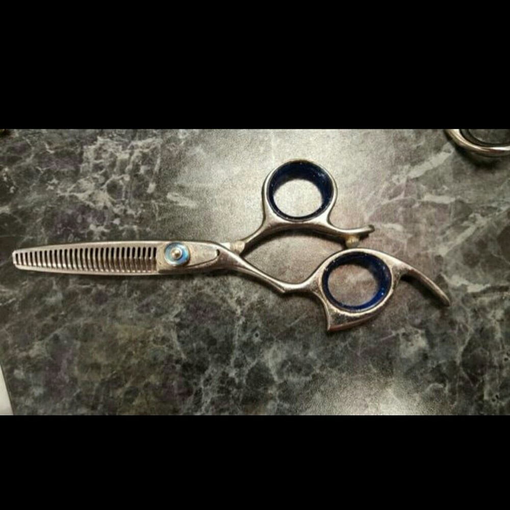 Lefty texturizing shears
