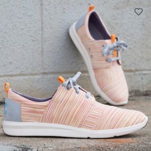 BNWT TOMS del Rey shoe  9