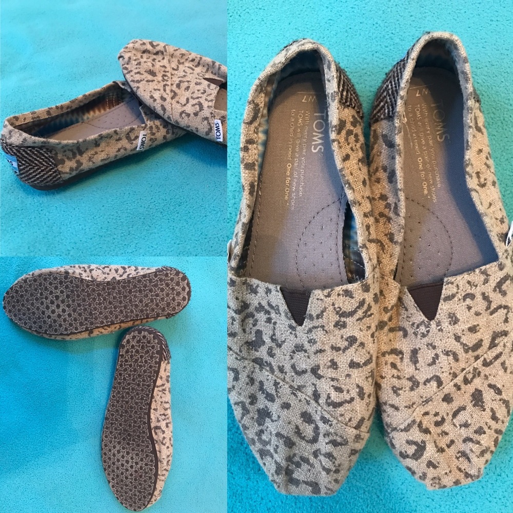 Toms//Cheetah Print (size 7)