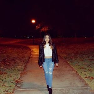 Meet your Posher, Låürã