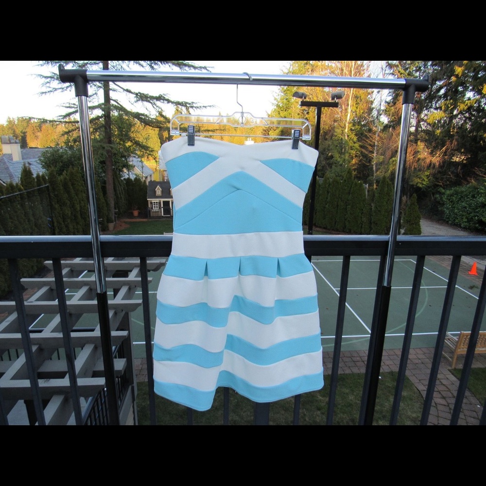 Strapless blue and white dress