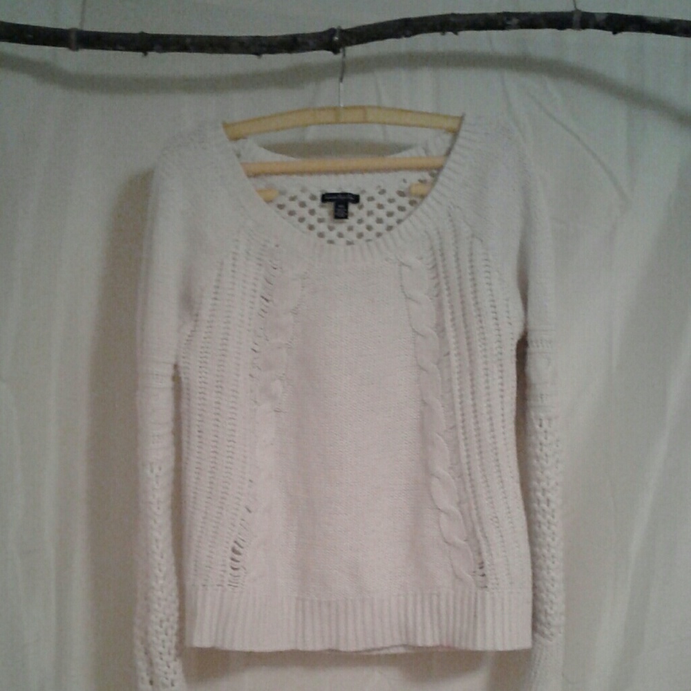 White knitted sweater