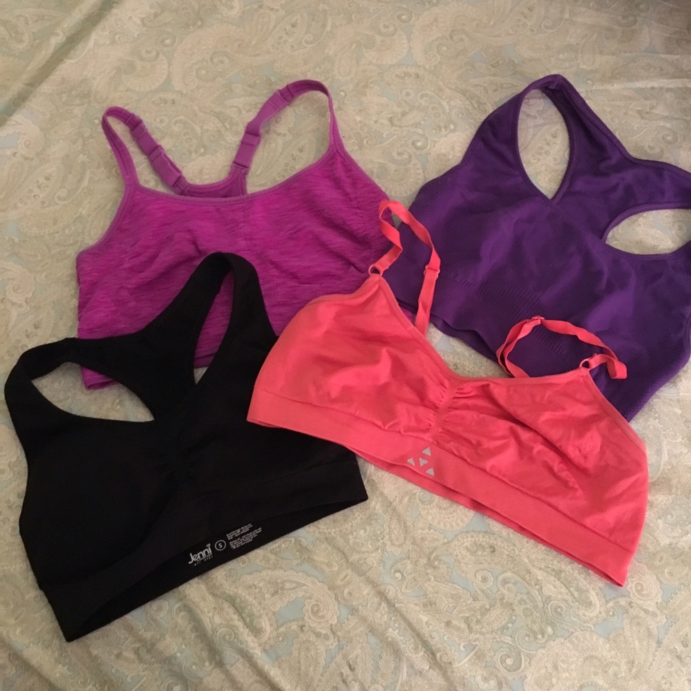 ✨4 lightweight sports bra bundle