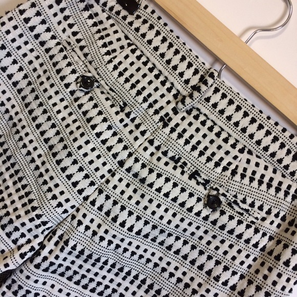 🖤Merona Black/White Classic Fit Ankle Pants🖤 - Picture 5 of 8