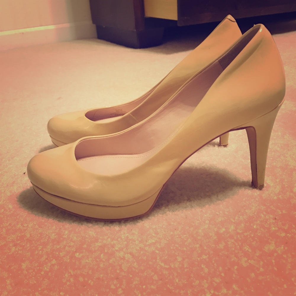 Vince Camuto pumps