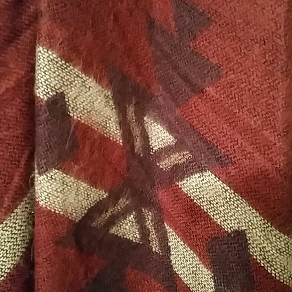Aztec pattern wrap - Picture 2 of 3