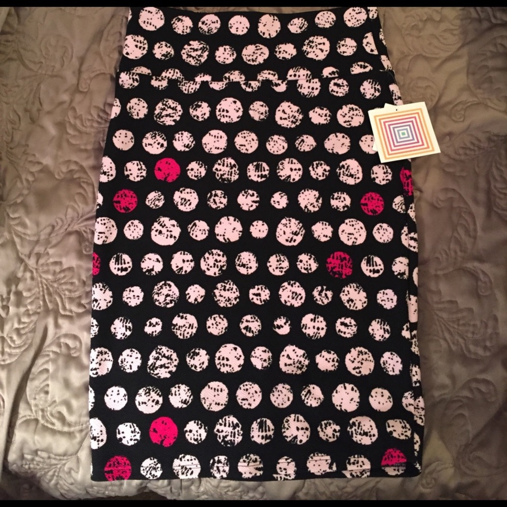 LuLaRoe Cassie skirt