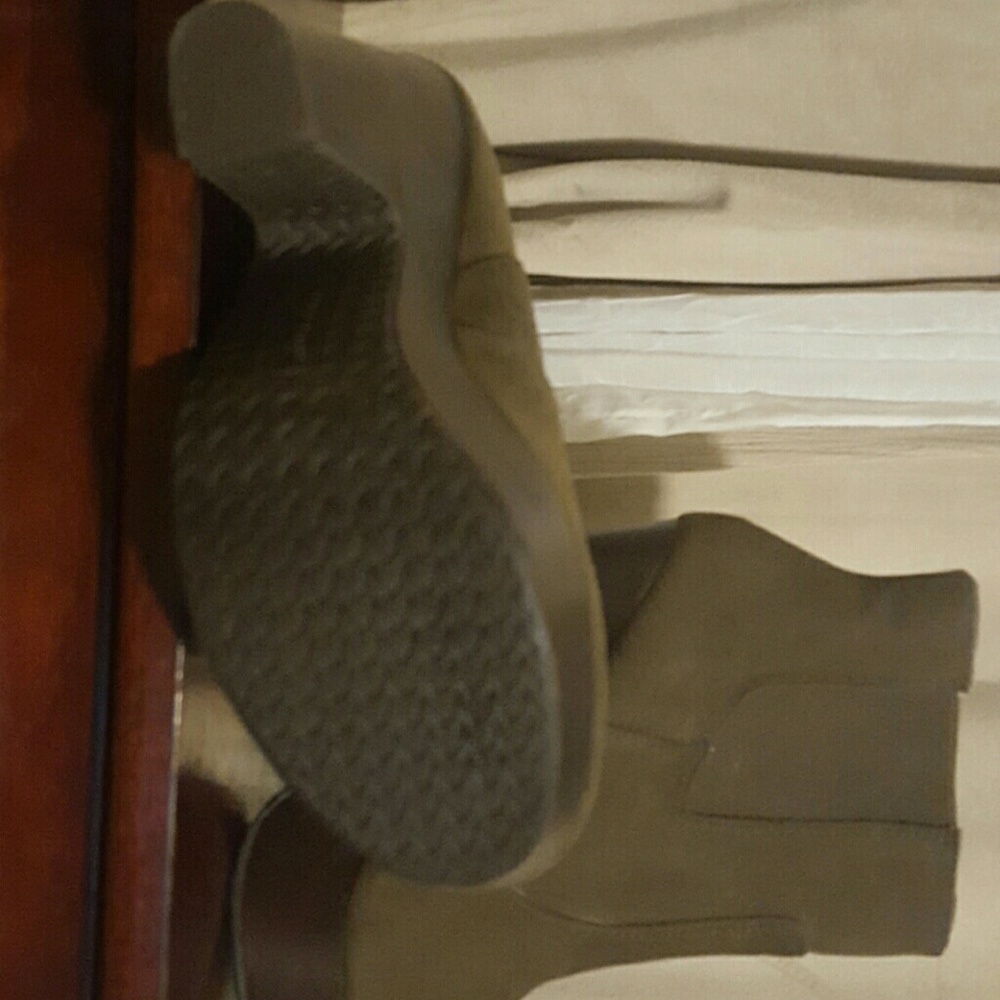 Boots - Picture 2 of 2