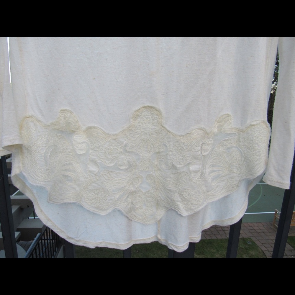 Cream tunic - Picture 2 of 2
