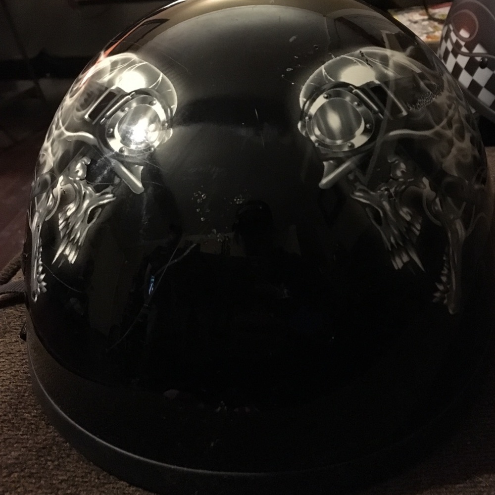 Skid lid motorcycle helmet-DOT certified