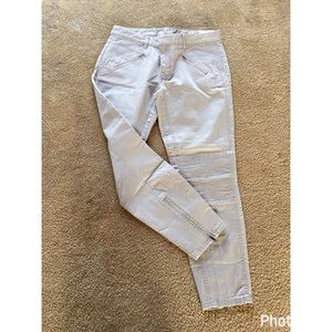 NEW! GAP Sz 6 crop pant