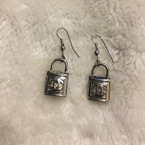 Channel diamond earrings