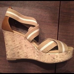 Nude Wedges (7.5)
