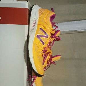 New Balance women sneakers