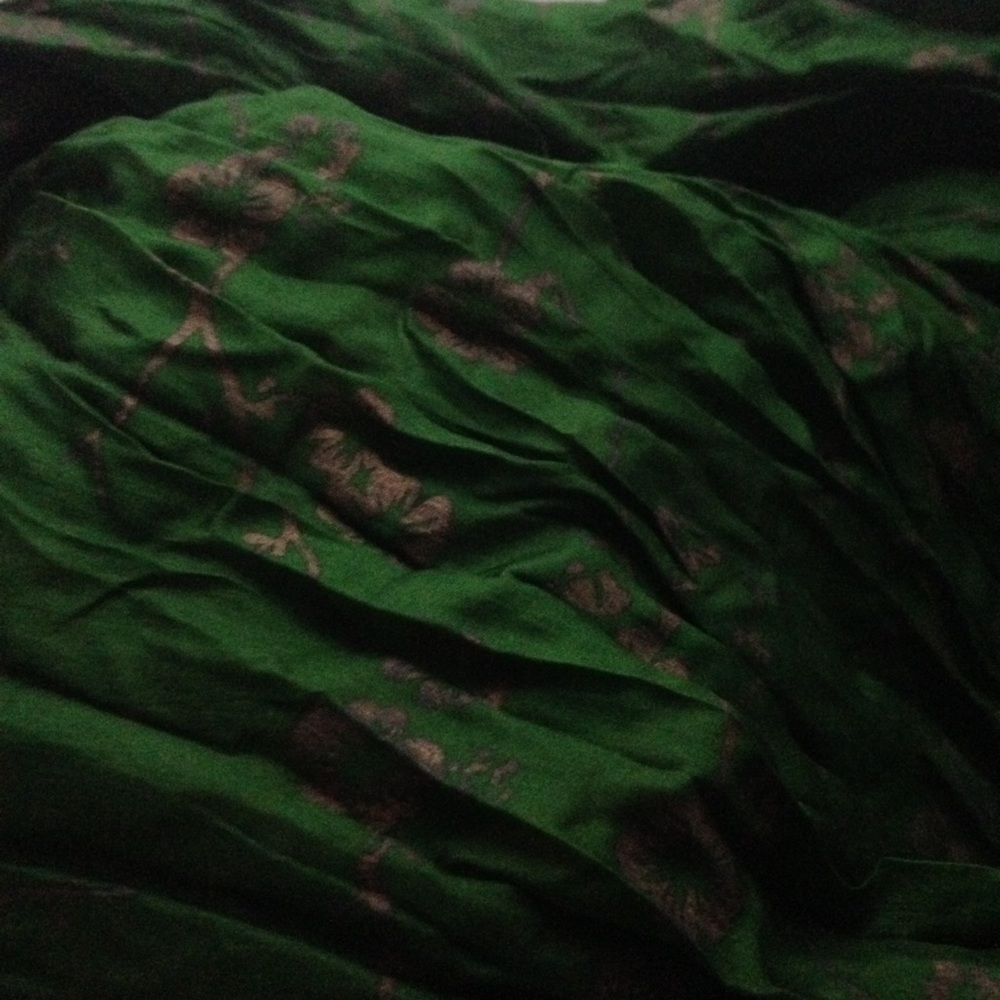 🎋🐉🐲 Chinese Crinkled Dark Green Silk Scarf