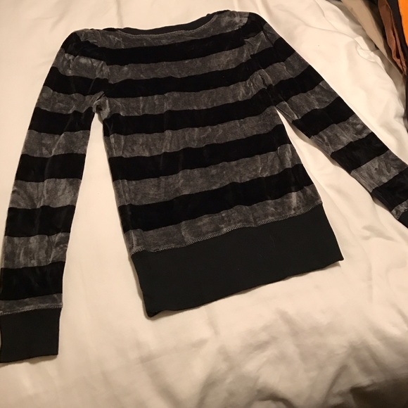 Juicy Couture Sweatshirt - Picture 3 of 6