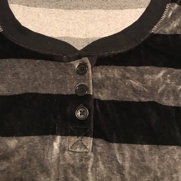 Juicy Couture Sweatshirt - Picture 5 of 6