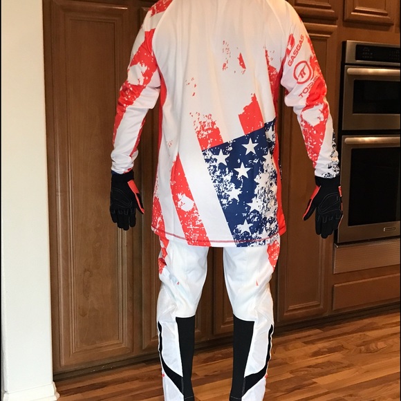 💕SALE💕Gas Gas Dirtbike Gear with Pants  & Jersey - Picture 5 of 7