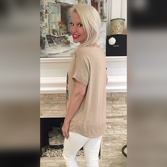 GYPSY SOUL FLORAL CATTLE PRINT TOP - Picture 3 of 3