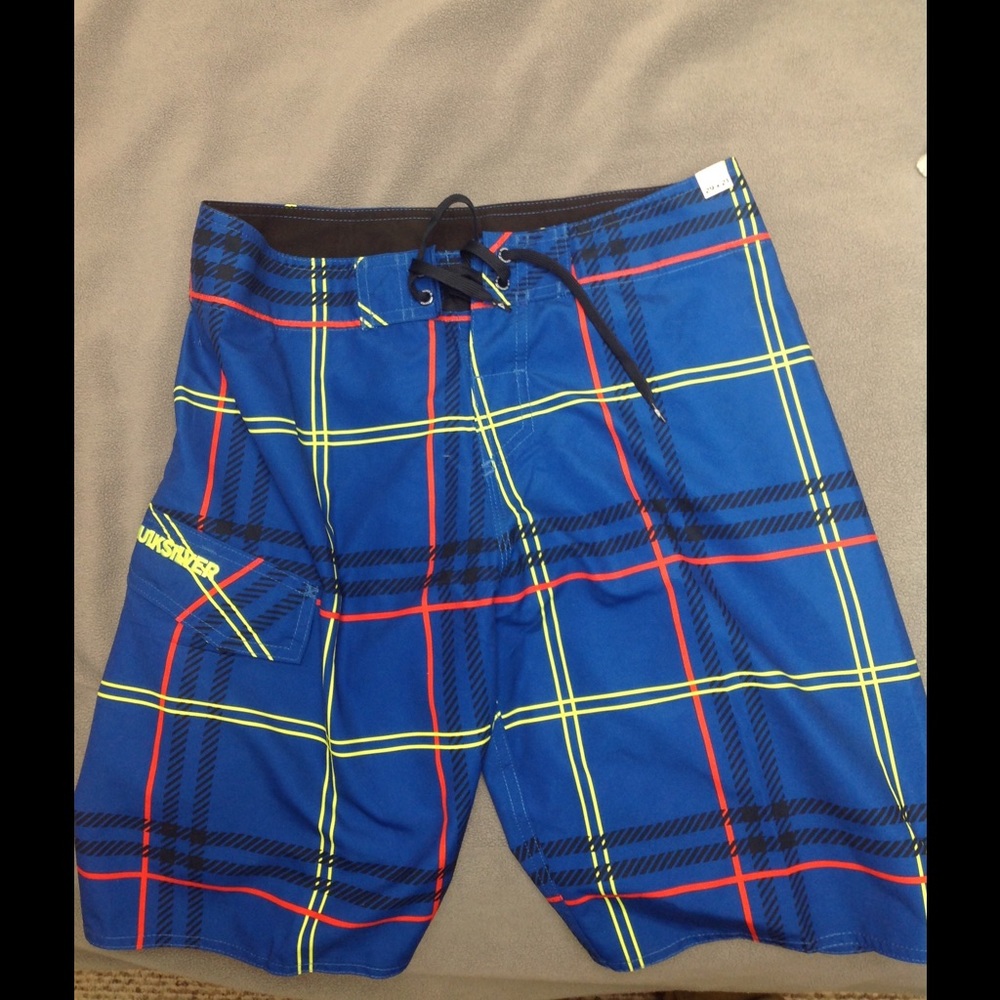 Quicksilver bathing suit never worn
