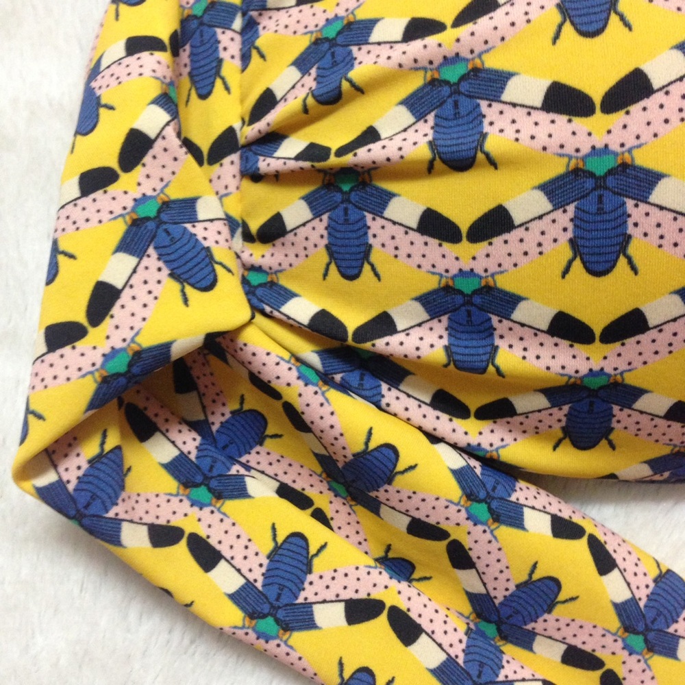 NWOT Dragonfly Bikini 👙 Top - Picture 2 of 4