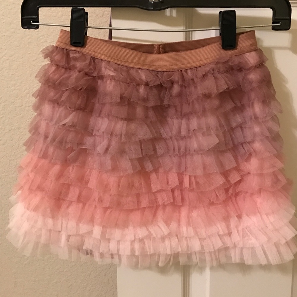 Gap girls tulle ruffles skirt size 6-7.