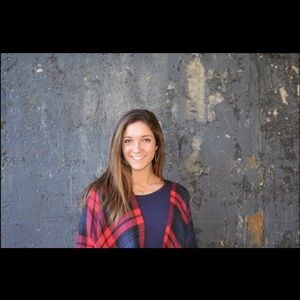 Meet your Posher, Nadia