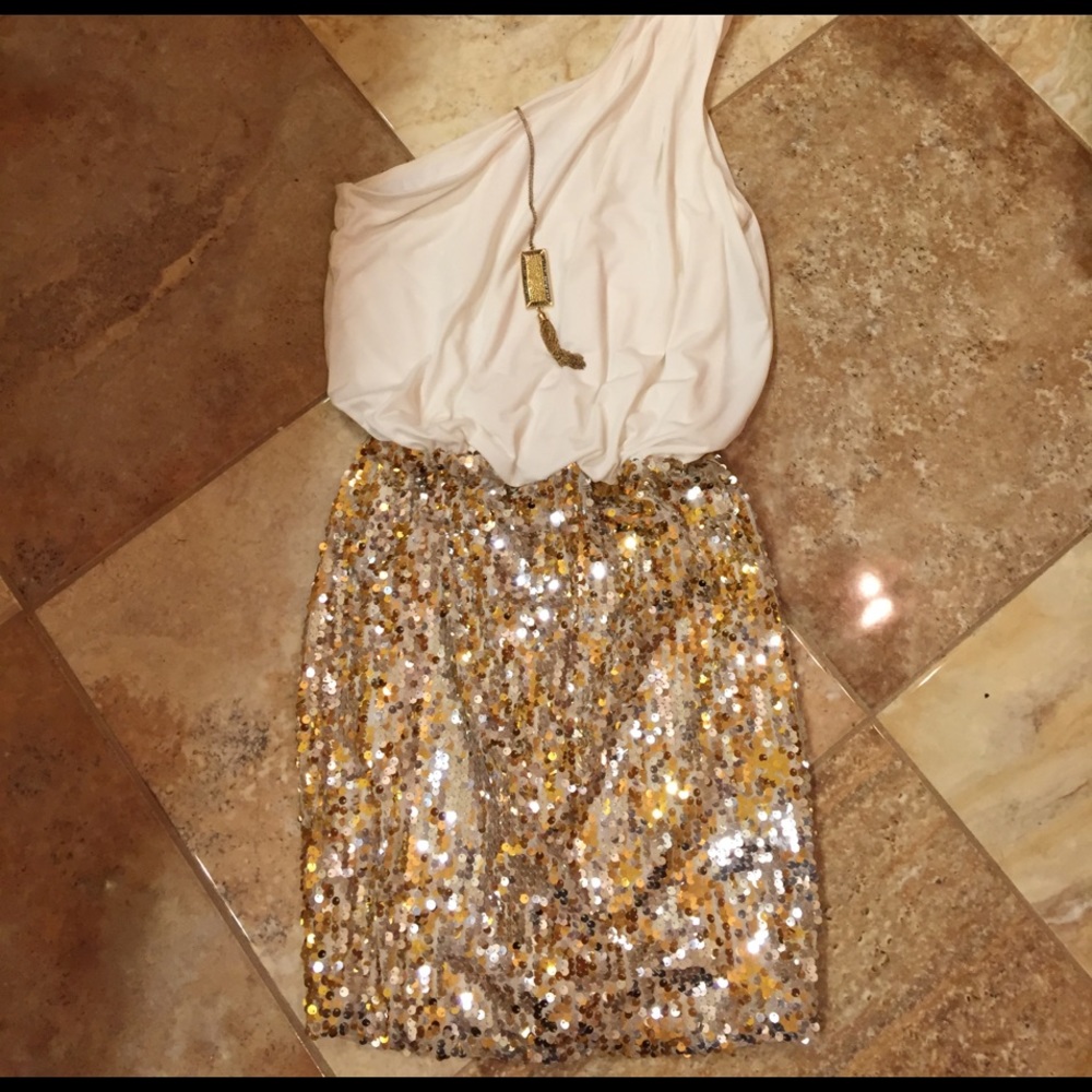 One shoulder party dress