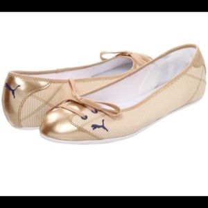 Puma ballet flats size 7.5. Never worn