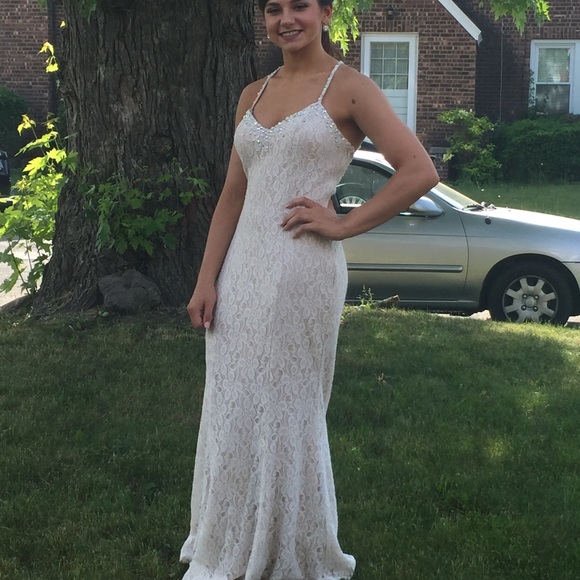 Prom dress - Picture 4 of 4