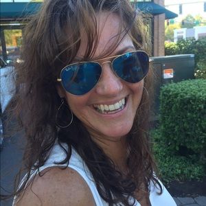 Meet your Posher, Sheila