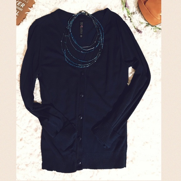 🌼🌸Fun Spring Outfit🌸🌼 - Picture 4 of 6