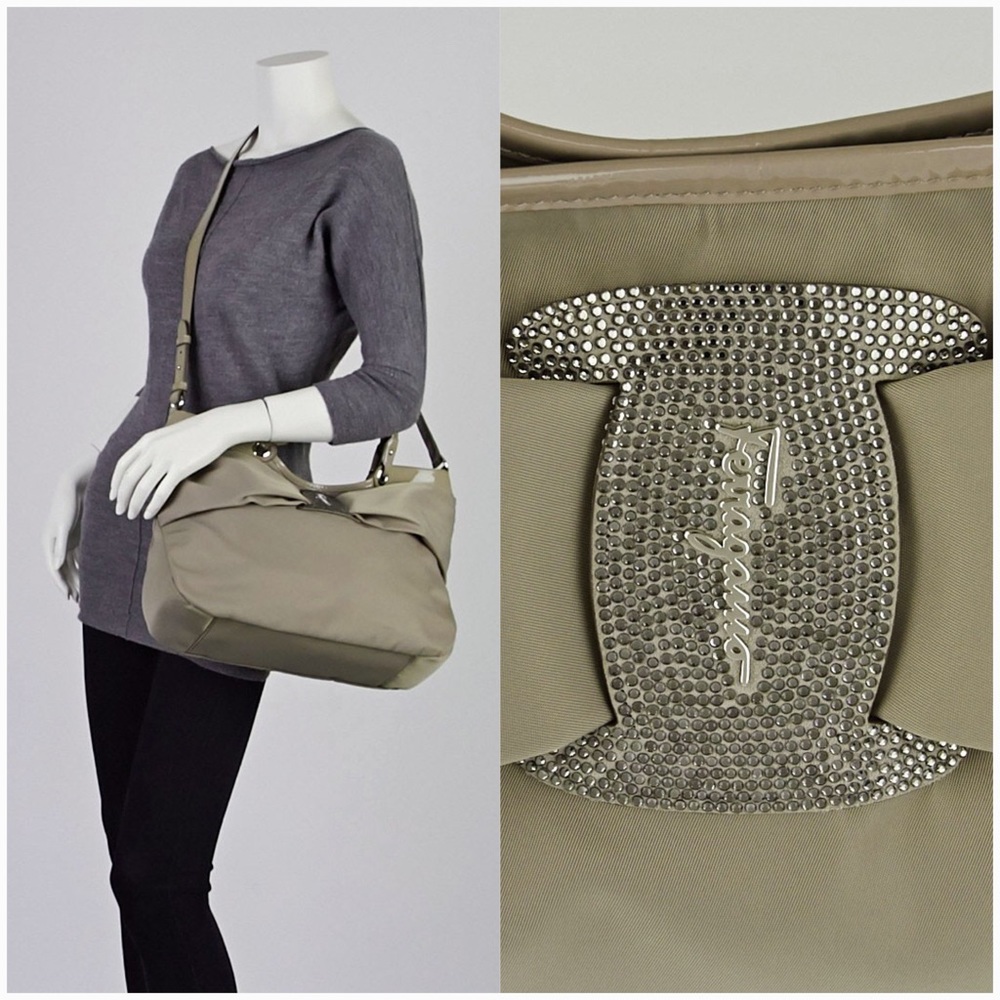 Ferragamo great bag  for a cruise, like new!!