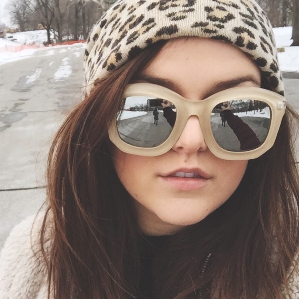 Meet your Posher, Emma