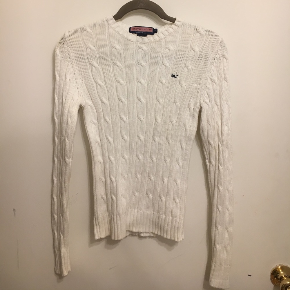 Vineyard vines cable knit sweater